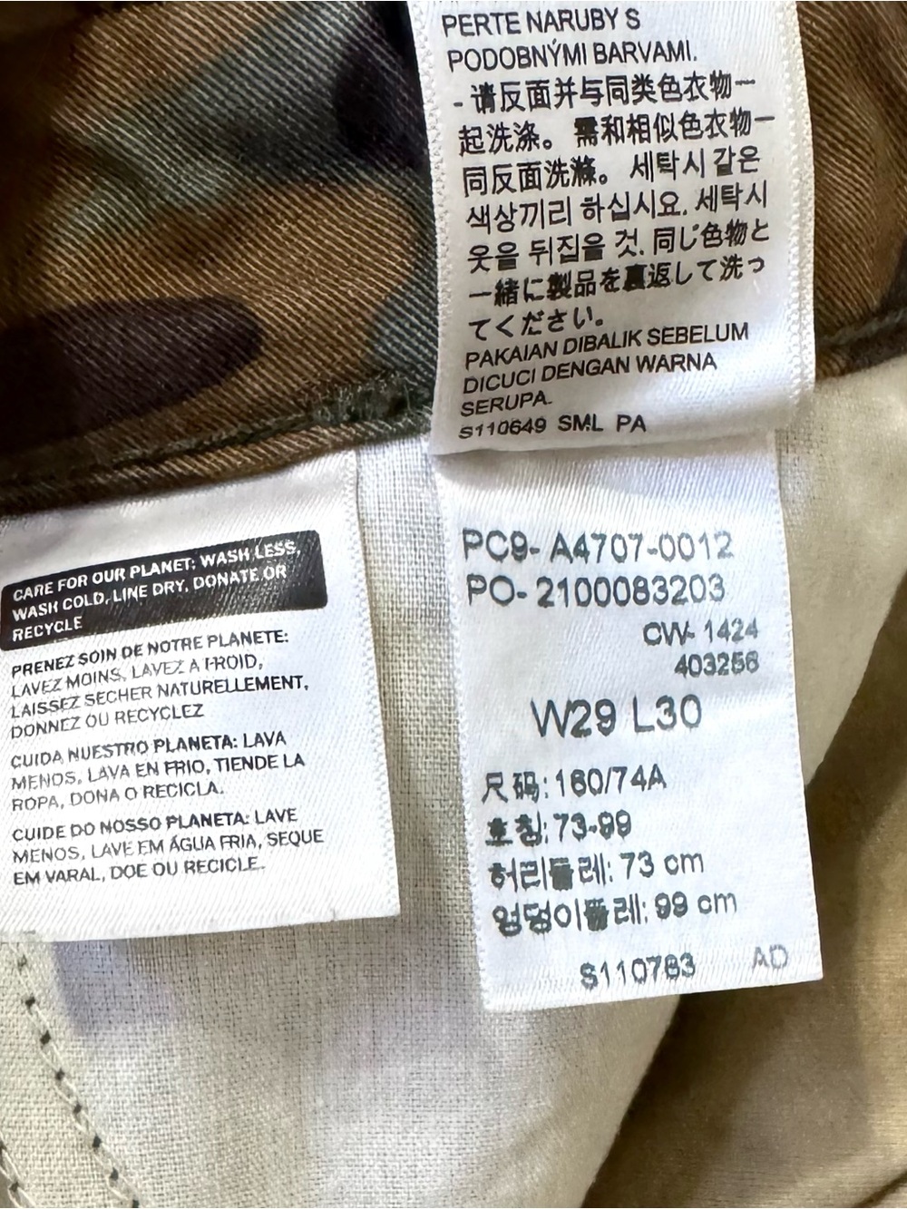 Levi’s 94 Baggy Camo Cargo Pants High Rise Size 29 Utility Baggy Fit - Picture 4 of 4